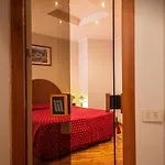 Intra Hotel 3*