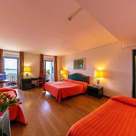 Hotel Intra Hotel Intra